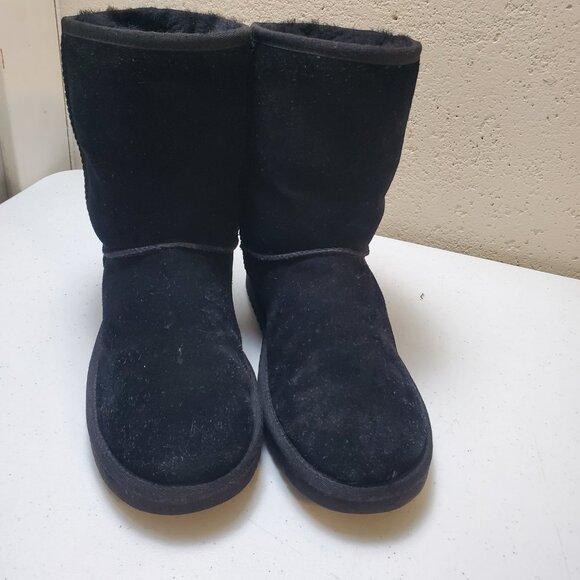 Koolaburra by UGG Black Suede Boots Short Black Women's Size 8 - Picture 2 of 10